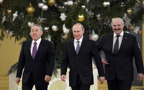 روسیه، بلاروس و قزاقستان اتحادیه اقتصادی تشکیل می‌دهند