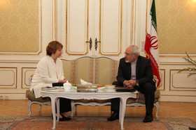 ششمین دور مذاکرات ایران و 1+5 با دیدار دو جانبه اشتون و ظریف آغاز می‌شود