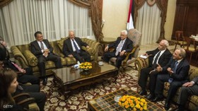 دیدار عباس با نبیل‌العربی و ابومرزوق در مصر برای بررسی آتش‌بس غزه