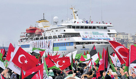 راهپیمایی گسترده ترک‌ها در پنجمین سالروز حادثه "ناوگان آزادی"