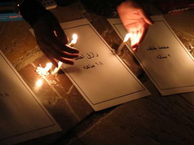 روشن کردن شمع در سوگ کشته شدن 17 هزار کودک خاورمیانه