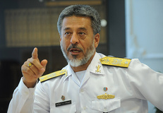دریادار سیاری: نیروی دریایی ارتش بدون اجازه وارد آبهای سرزمینی هیچ کشوری نمی‌شود