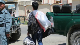 140707092740_kabul_student_protest__304x171_bbc.jpg