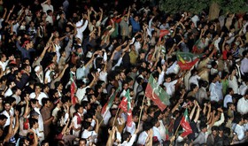 دستگیری حدود 150 تن از معترضان پاکستانی و افزایش تنش‌ها