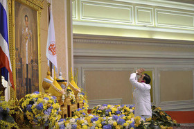 پادشاه تایلند نخست‌وزیر جدید را تایید کرد