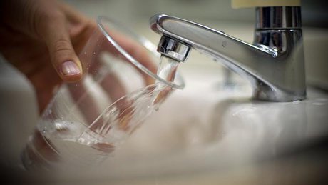 وزارت بهداشت: سلامت آب شرب کشور مورد تایید است