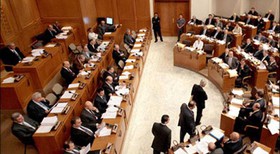 جلسه پارلمان لبنان برای تعیین رئیس‌جمهور باز هم به تاخیر افتاد