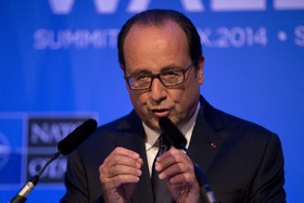 طوفان سیاسی علیه رئیس‌جمهور فرانسه