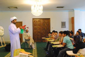 افتتاحیه کلاس‌های قرآن و عترت در مسجد امام حسین(ع) در دوبی