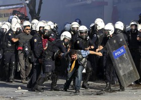 تاکید اردوغان بر تشدید سرکوب تظاهرات کردها