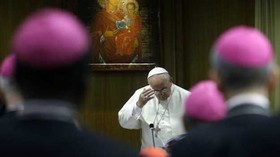 پیشنهادهای پاپ در قبال هم‌جنس‌گرایان رای نیاورد