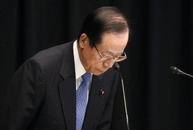 نخست‌وزیر سابق ژاپن برای بهبود روابط توکیو - پکن میانجی‌گری می‌کند