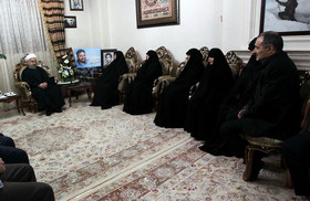 رییس‌جمهور از همسر و مادر شهید حسن تهرانی‌مقدم تقدیر کرد