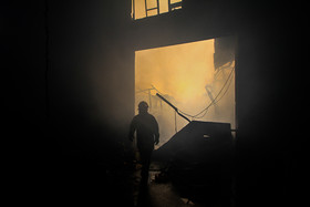 آتش‌سوزی ساختمان 10 طبقه در مشهد