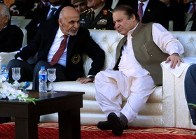 تعامل افغانستان و پاکستان طالبان را پای میز مذاکره می‌آورد؟