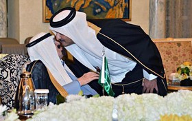 استقبال اتحادیه عرب از آشتی کشورهای عربی / تماس تلفنی امیر قطر و پادشاه عربستان