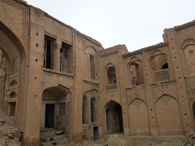 یکی از قدیمی‌ترین خانه‌های تاریخی ایرانی در معرض نابودی است