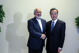 دیدار ظریف با وزیر خارجه چین