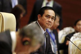 نخست‌وزیر تایلند برای برقراری امنیت دست به دامن مردم شد