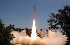 آزمایش موشک بالستیک آگنی 4 در هند