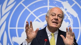 دی میستورا: شکست در حل بحران سوریه به تعداد آوارگان می‌افزاید