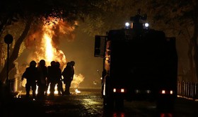 تظاهرات یونانی‌ها در سالگرد مرگ نوجوان بیگناه به خشونت کشیده شد