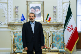 پیام تسلیت علی لاریجانی به برادران احمدی‌نژاد