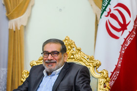 شمخانی: ایران به سمت از بین بردن اثرگذاری نفت در رفتارهای سیاسی حرکت می‌کند