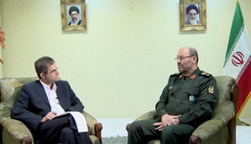 وزیر دفاع: موضوع موشکی ایران روی میز مذاکره هسته‌ای قرار نخواهد گرفت