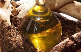 1419406571169_p_home_sandalwood-oil.jpg