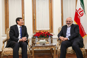 ظریف از نقش مثبت چین در مذاکرات هسته‌ای تشکر کرد