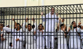صدور حکم حبس برای ده‌ها تن از مخالفان "نظام کودتا" در مصر