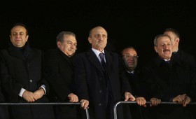 چند وزیر سابق کابینه اردوغان از محاکمه جان به در بردند