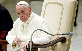 پاپ فرانسیس مبارزه با خشونت علیه زنان را خواستار شد