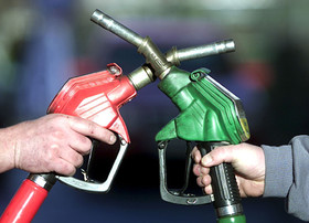 وضعیت جایگاه‌های عرضه بنزین در آخرین ساعات بنزین 700 تومانی