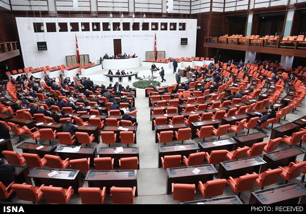 پارلمان ترکیه اعزام نیروی نظامی به سوریه و عراق را تمدید کرد
