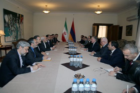 دیدار ظریف با وزیر خارجه ارمنستان