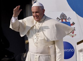 پاپ جنگ میان مسیحیان در اوکراین را رسوایی خواند