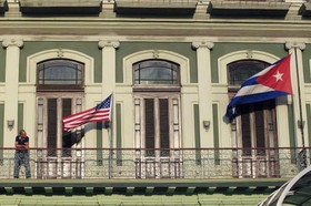 طرح سناتورهای آمریکایی برای کاهش تحریم‌های کوبا