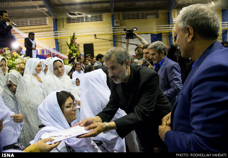 جشن ازدواج 22 زوج کم توان جسمی