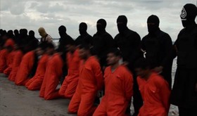داعش تهدید کرد: اگر آمریکا حملات هوایی را متوقف نکند 150 گروگان آشوری اعدام می‌شوند
