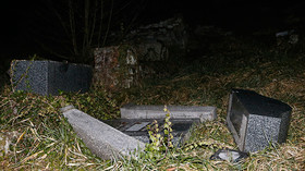 شکسته شدن صدها سنگ قبر در گورستان یهودیان فرانسه