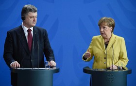 مرکل: در نشست مارس اتحادیه اروپا به دنبال اعمال تحریم‌های جدید علیه روسیه نیستیم