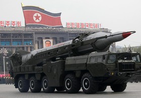 سئول:موشکهای بالستیک کره‌شمالی هنوز قادر به حمل کلاهک‌های هسته‌ای نیستند