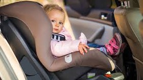 ارتباط بین خوابیدن نوزادان بر روی صندلی خودرو و مرگ آن‌ها