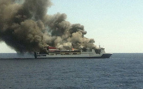 1430286757462_Ferry-fire_3284002b.jpg