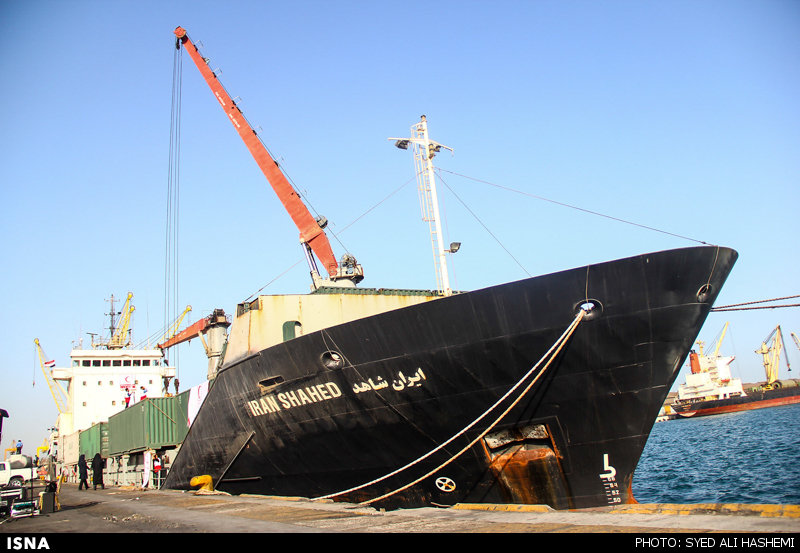 کشتی کمک‌های ایران به یمن در جیبوتی پهلو گرفت