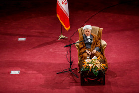 هاشمی رفسنجانی: انقلابی که امام (ره) طراحی کردند، عاری از هرگونه خشونت بود