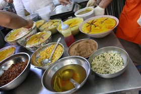 تذکر امیرآبادی به برگزاری افطاری‌هایی با هزینه‌ بیت‌المال