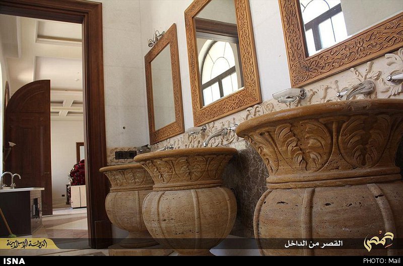 http://media.isna.ir/content/1434269571263_mail9.jpg/4